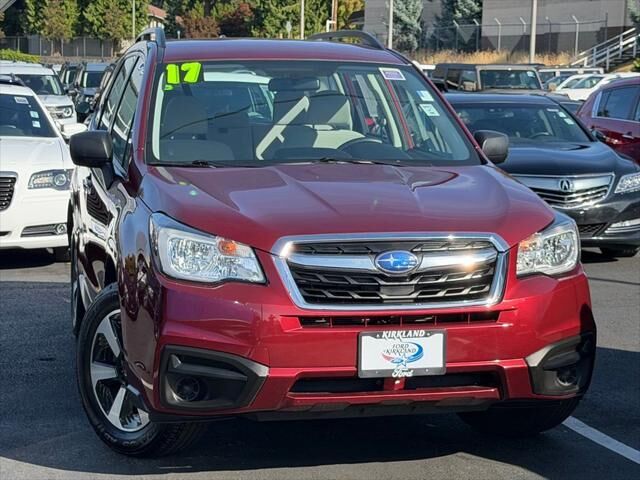 2017 Subaru Forester 2.5i — photo 1 of 13
