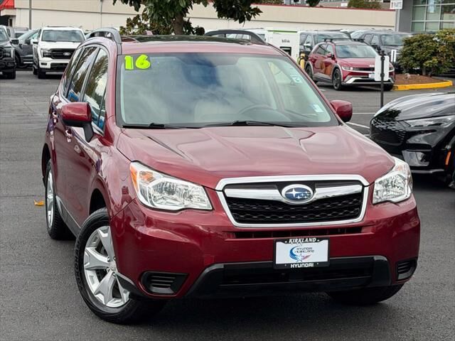 2016 Subaru Forester 2.5i Premium — photo 1 of 13