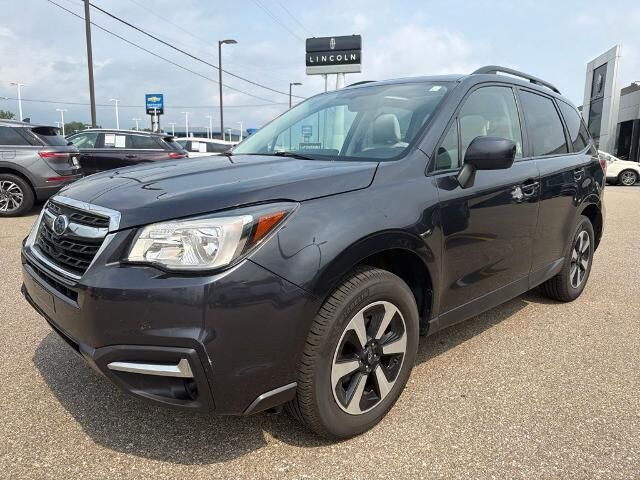 2018 Subaru Forester 2.5i Premium — photo 1 of 26