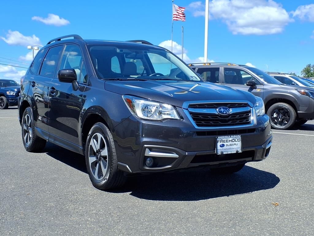 2017 Subaru Forester — photo 1 of 13