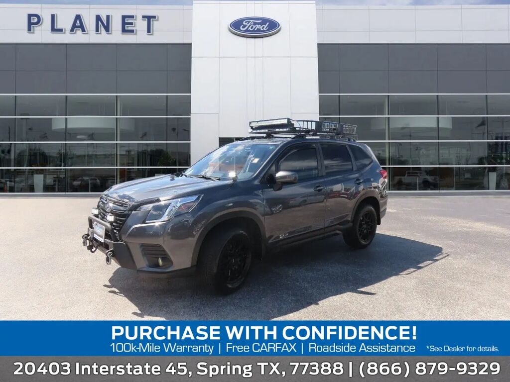 2022 Subaru Forester Premium — photo 1 of 13