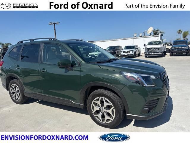 2024 Subaru Forester Premium — photo 1 of 13
