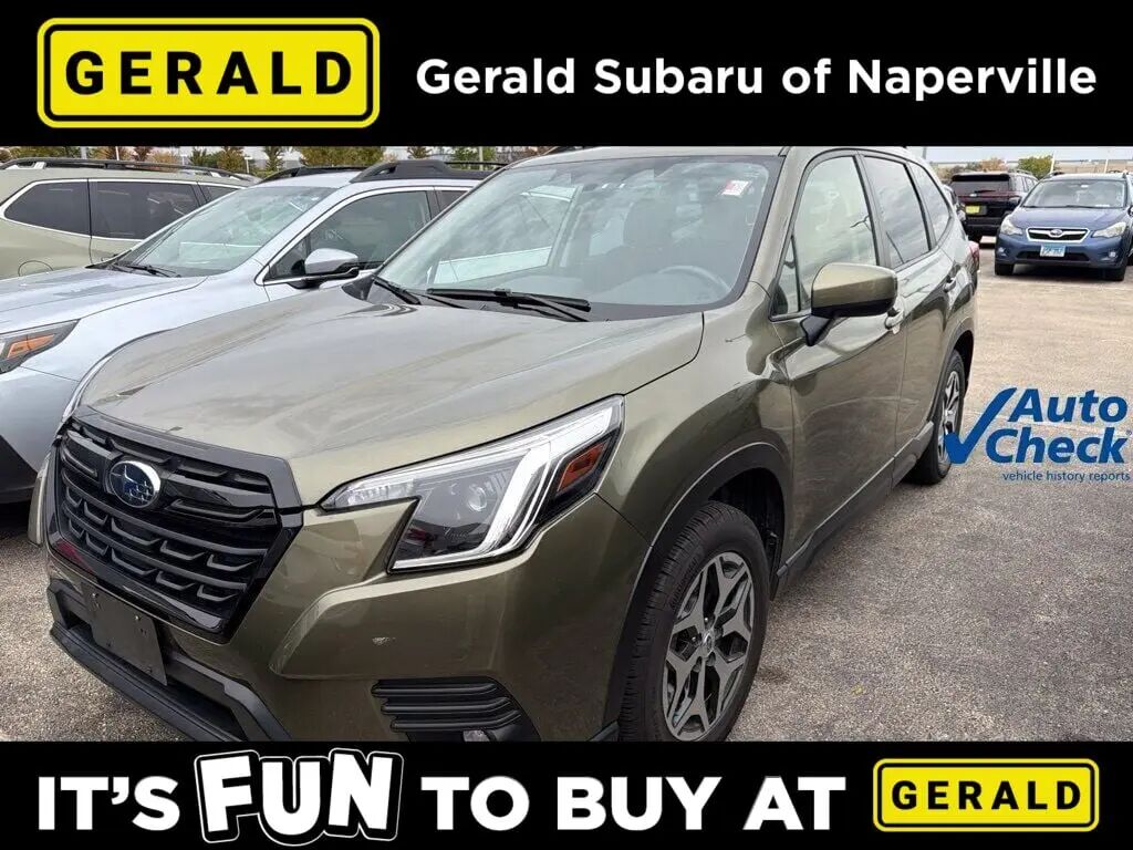 2023 Subaru Forester Premium — photo 1 of 7