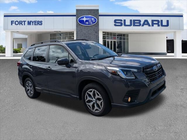 2023 Subaru Forester Premium — photo 1 of 13