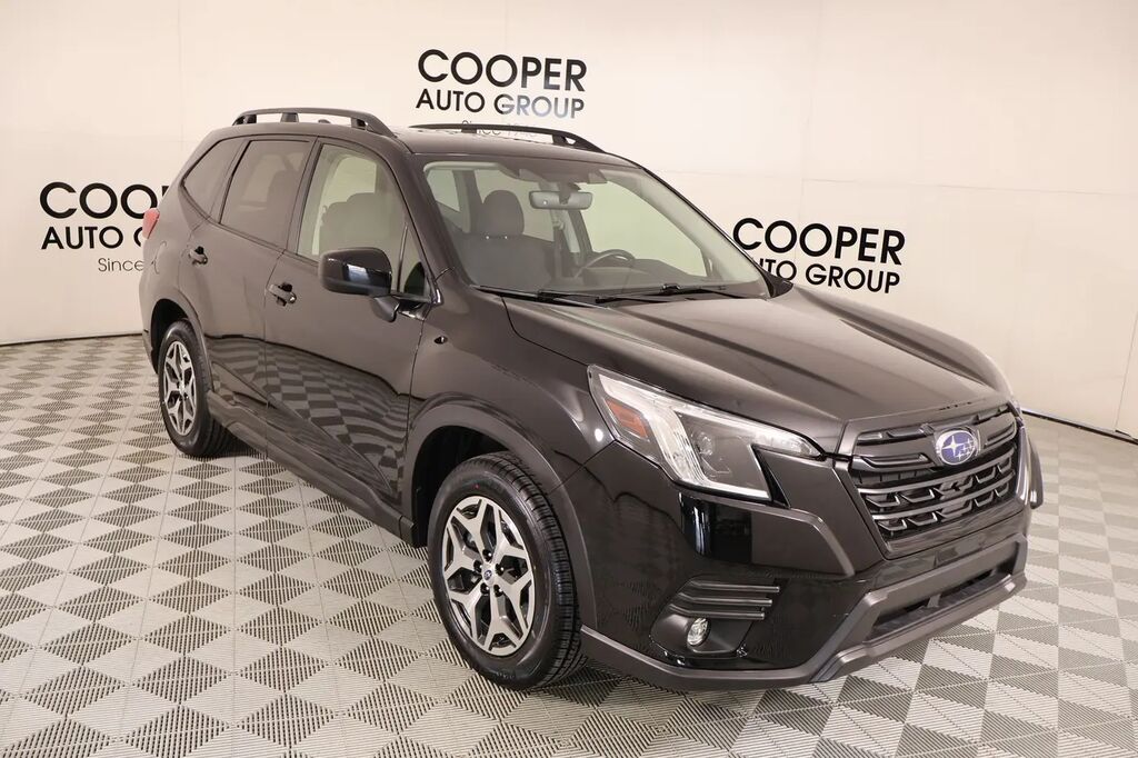2024 Subaru Forester Premium — photo 1 of 15