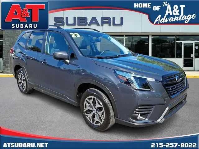 2023 Subaru Forester Premium — photo 1 of 14