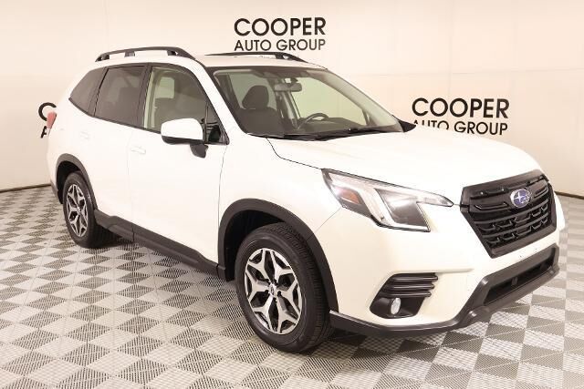 2022 Subaru Forester Premium — photo 1 of 26