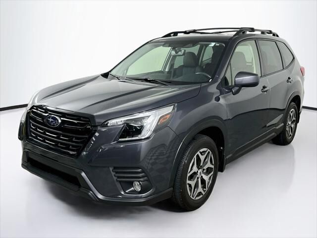 2023 Subaru Forester Premium — photo 1 of 13