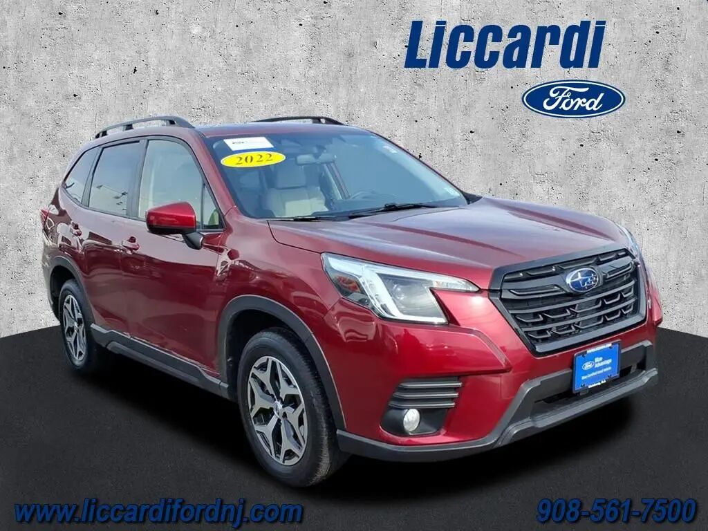 2022 Subaru Forester Premium — photo 1 of 14