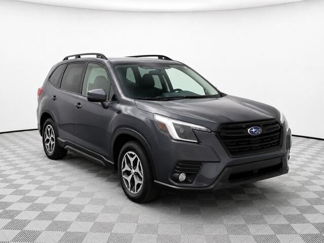 2023 Subaru Forester Premium — photo 1 of 1