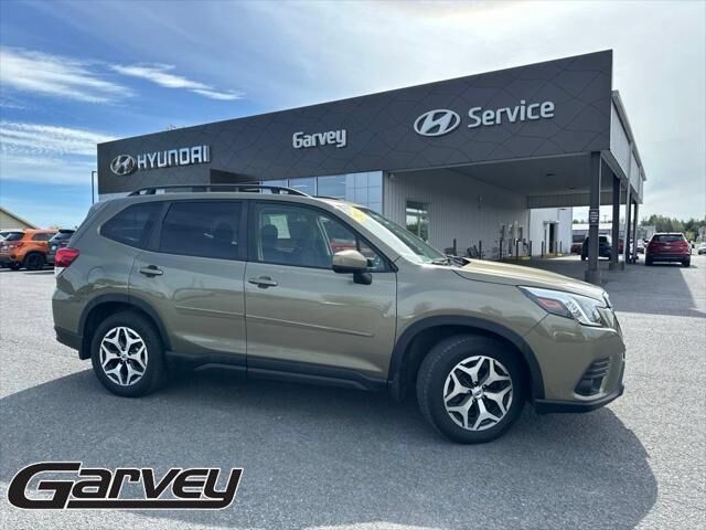 2023 Subaru Forester Premium