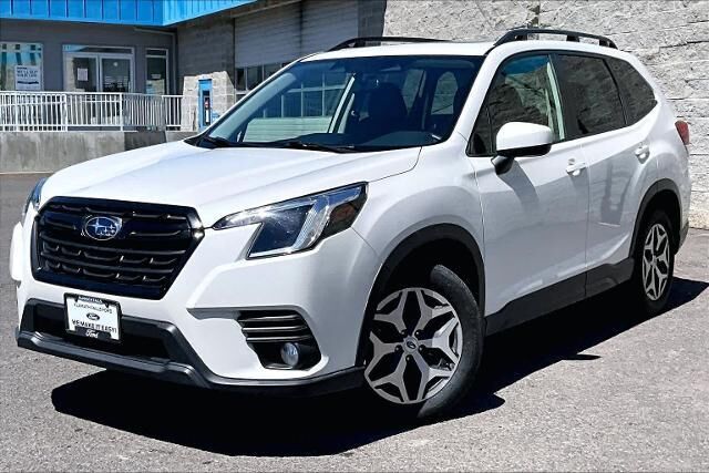 2023 Subaru Forester Premium — photo 1 of 26