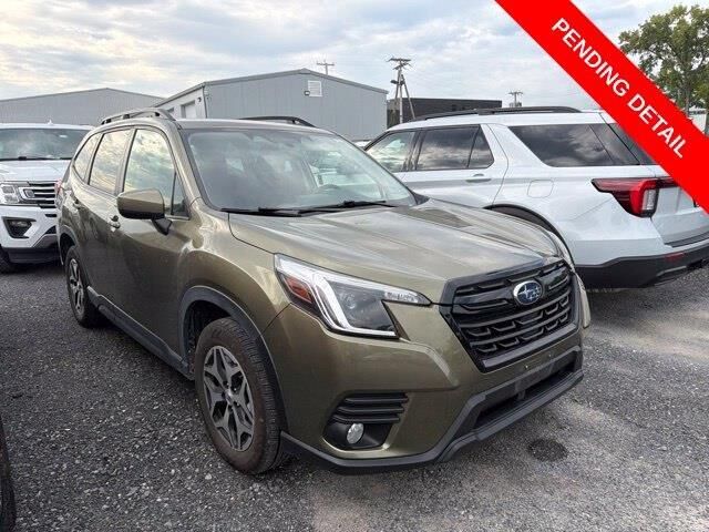 2023 Subaru Forester Premium