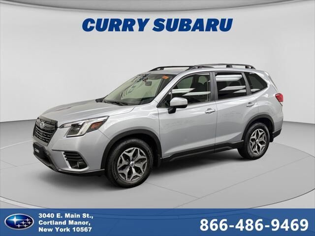 2022 Subaru Forester Premium — photo 1 of 26