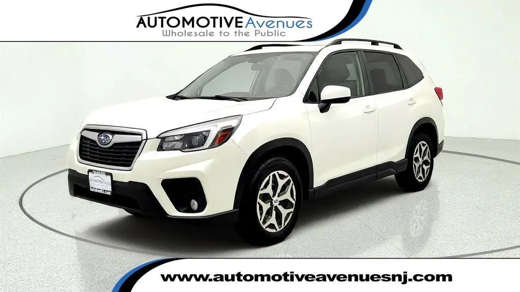 2021 Subaru Forester Premium — photo 1 of 26