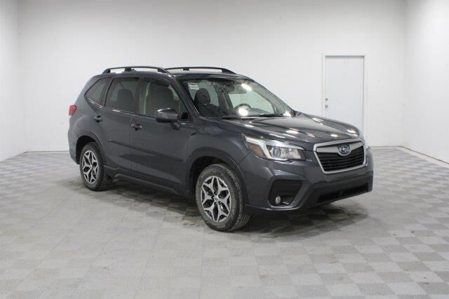 2020 Subaru Forester Premium — photo 1 of 13
