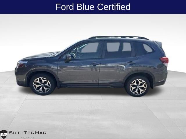 2020 Subaru Forester Premium — photo 1 of 8