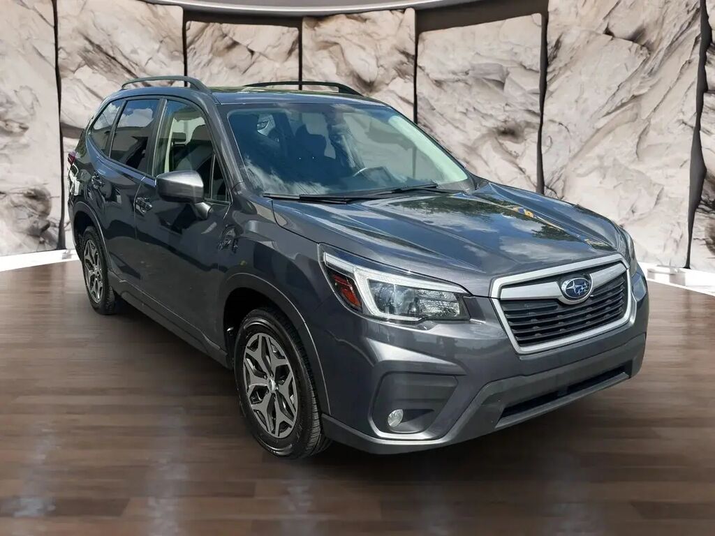 2021 Subaru Forester Premium — photo 1 of 13