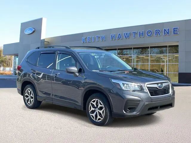 2020 Subaru Forester Premium — photo 1 of 26