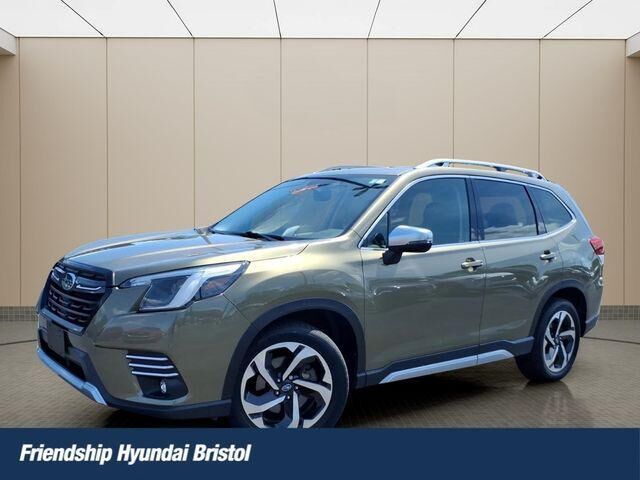 2023 Subaru Forester Touring — photo 1 of 2
