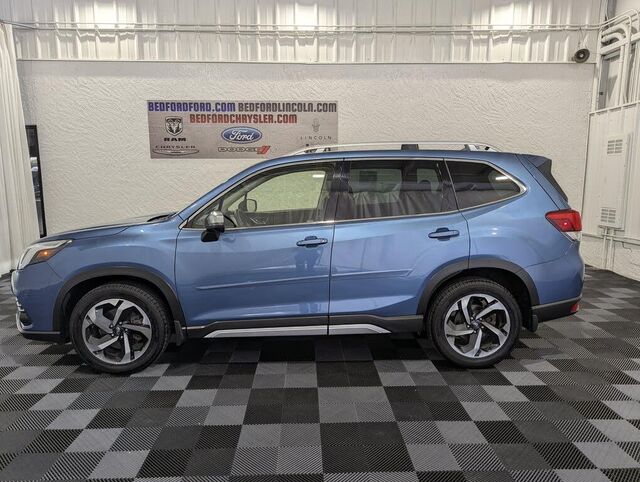 2022 Subaru Forester Touring — photo 1 of 2