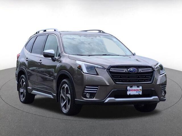 2022 Subaru Forester Touring — photo 1 of 13