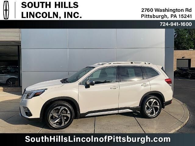 2022 Subaru Forester Touring — photo 1 of 13