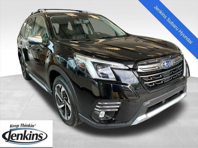 2023 Subaru Forester Touring — photo 1 of 13