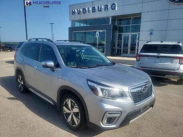 2019 Subaru Forester Touring — photo 1 of 13
