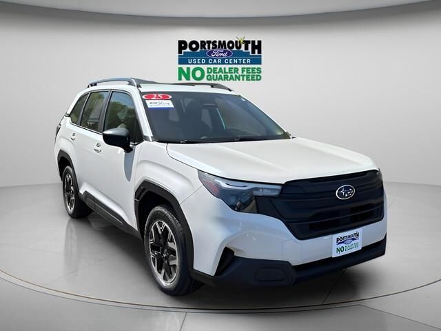 2025 Subaru Forester Base — photo 1 of 24