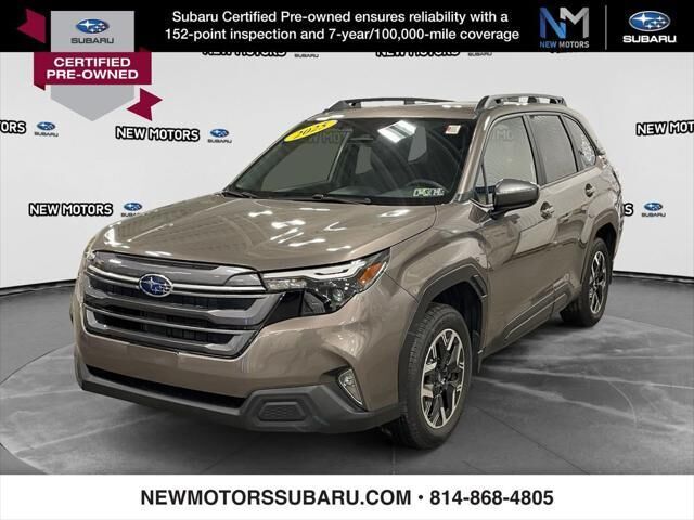 2025 Subaru Forester Premium — photo 1 of 13