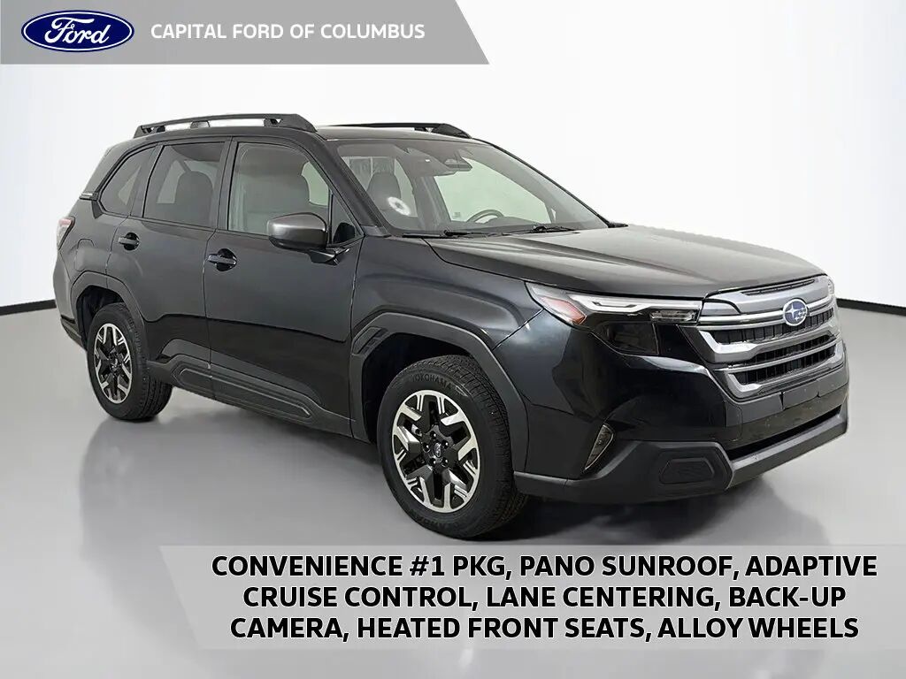 2025 Subaru Forester Premium — photo 1 of 13