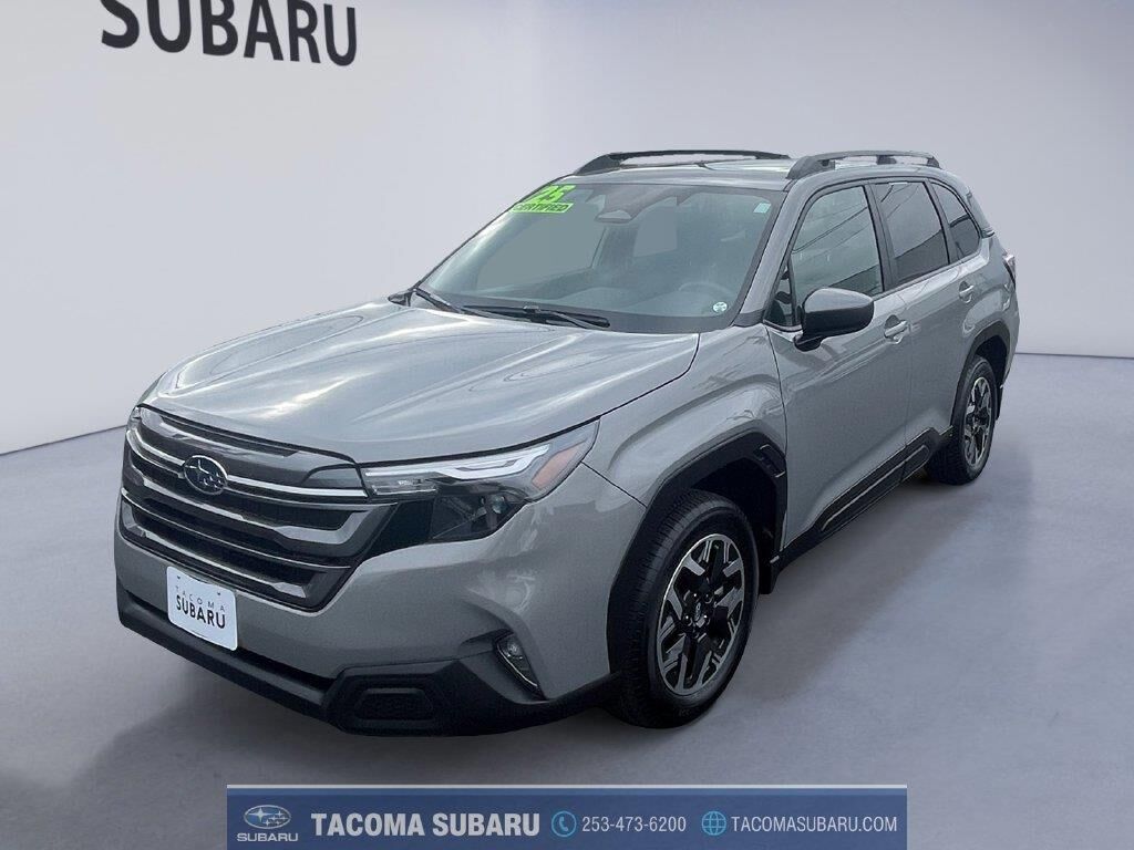 2025 Subaru Forester Premium — photo 1 of 13