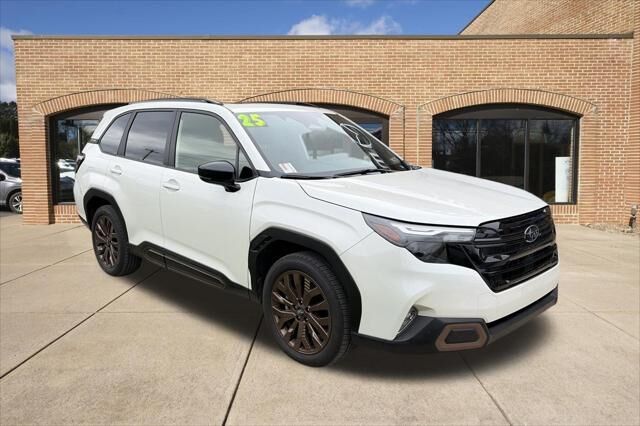 2025 Subaru Forester Sport — photo 1 of 13