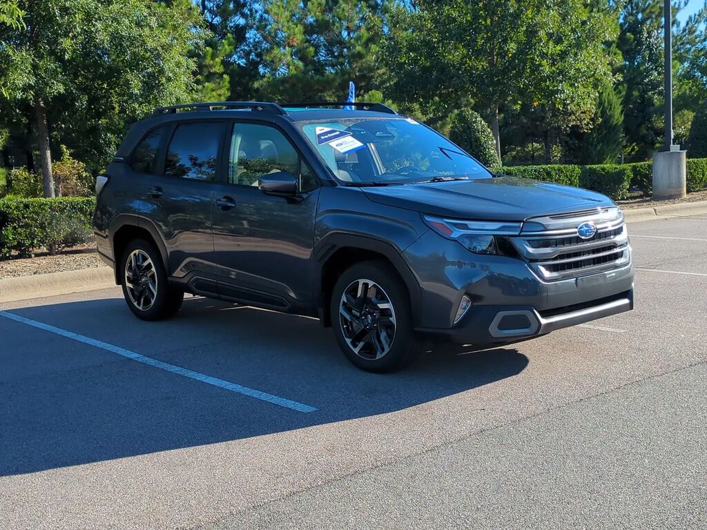 2025 Subaru Forester Limited — photo 1 of 13