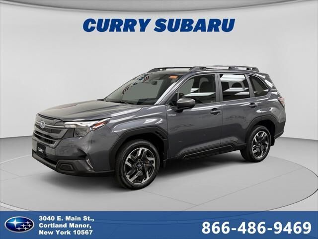 2025 Subaru Forester Premium Hybrid — photo 1 of 13