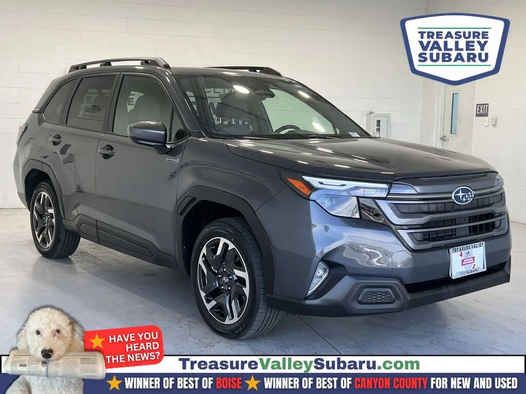 2025 Subaru Forester Premium Hybrid — photo 1 of 14