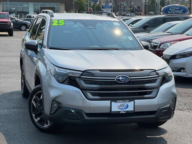 2025 Subaru Forester Premium Hybrid — photo 1 of 13