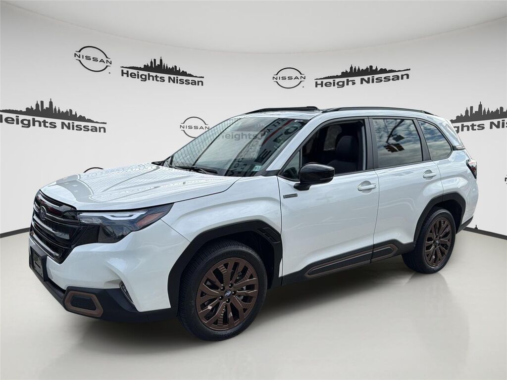 2025 Subaru Forester Sport Hybrid — photo 1 of 39