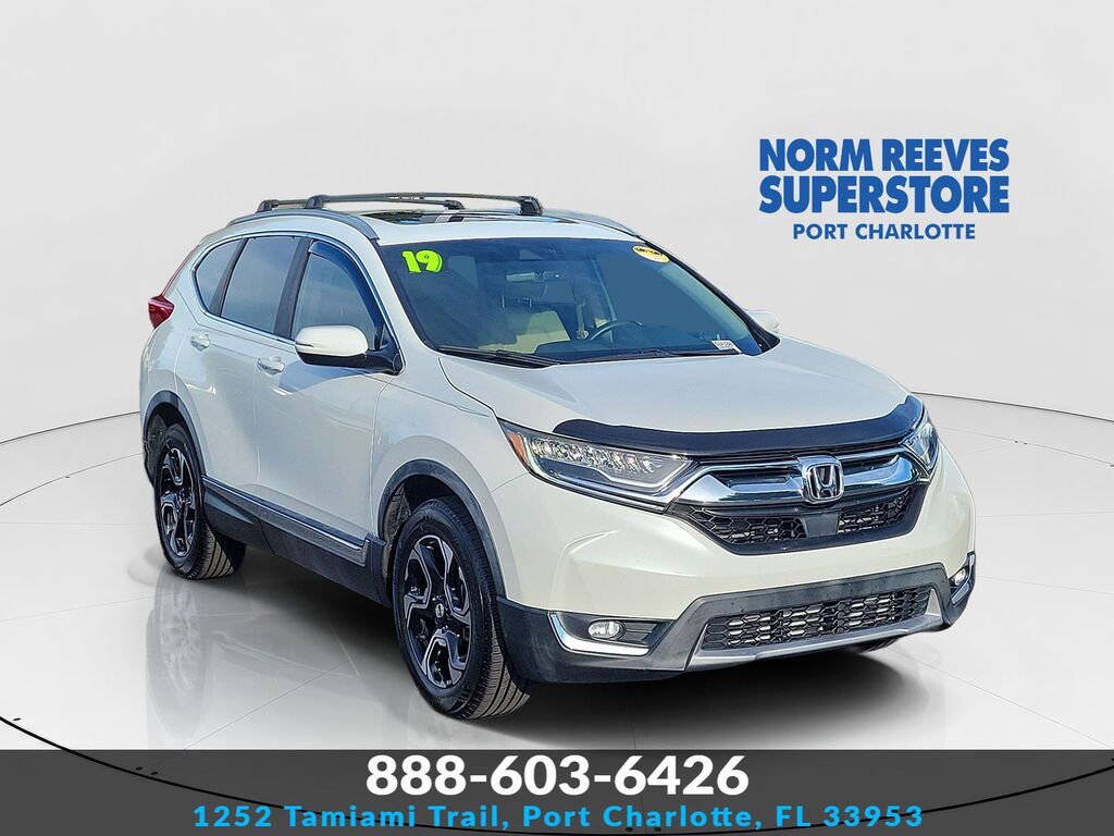 2019 Honda CR-V AWD Touring — photo 1 of 7