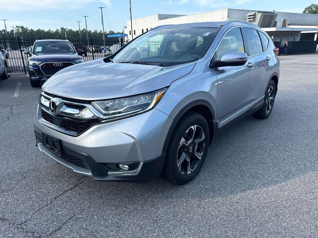 2019 Honda CR-V Touring — photo 1 of 7