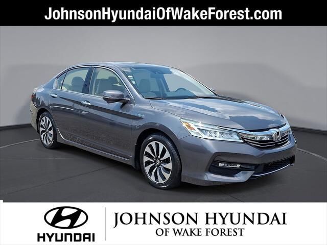 2017 Honda Accord Hybrid Touring — photo 1 of 8