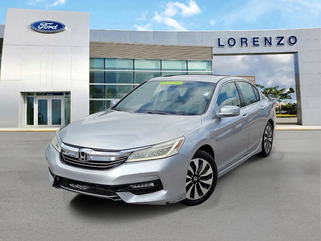 2017 Honda Accord Hybrid Touring — photo 1 of 13