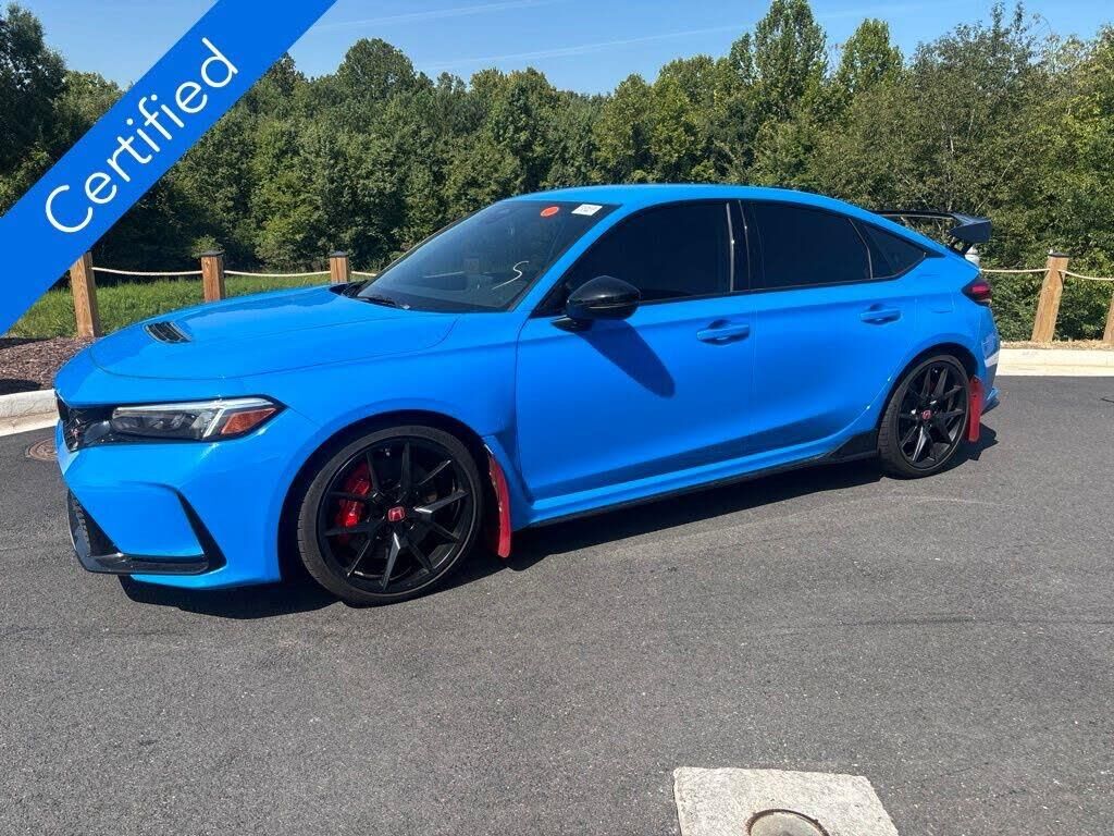 2023 Honda Civic Type R — photo 1 of 1
