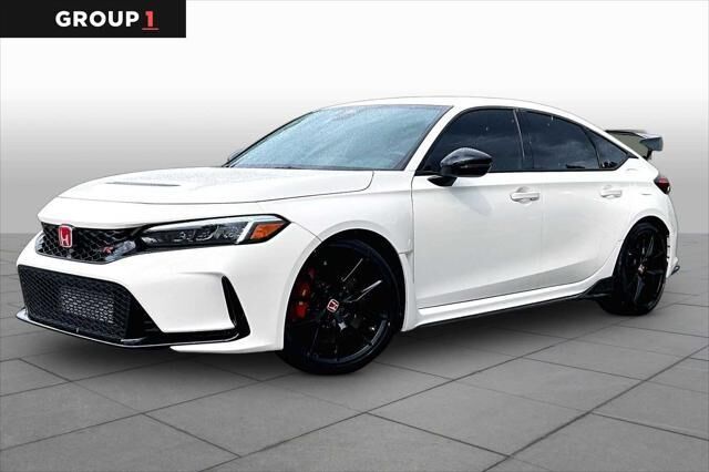 2025 Honda Civic Type R — photo 1 of 13