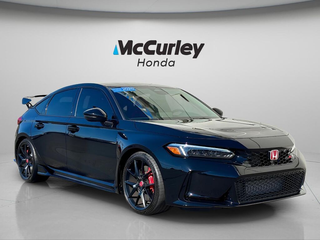 2025 Honda Civic Type R — photo 1 of 13