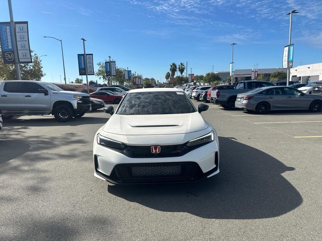 2025 Honda Civic Type R — photo 1 of 5