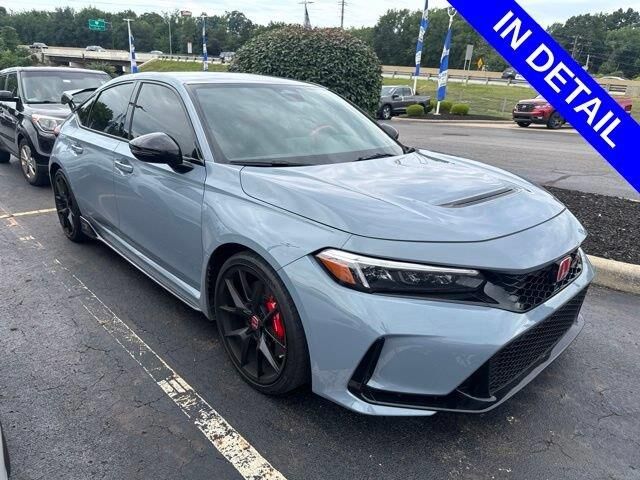 2025 Honda Civic Type R — photo 1 of 10