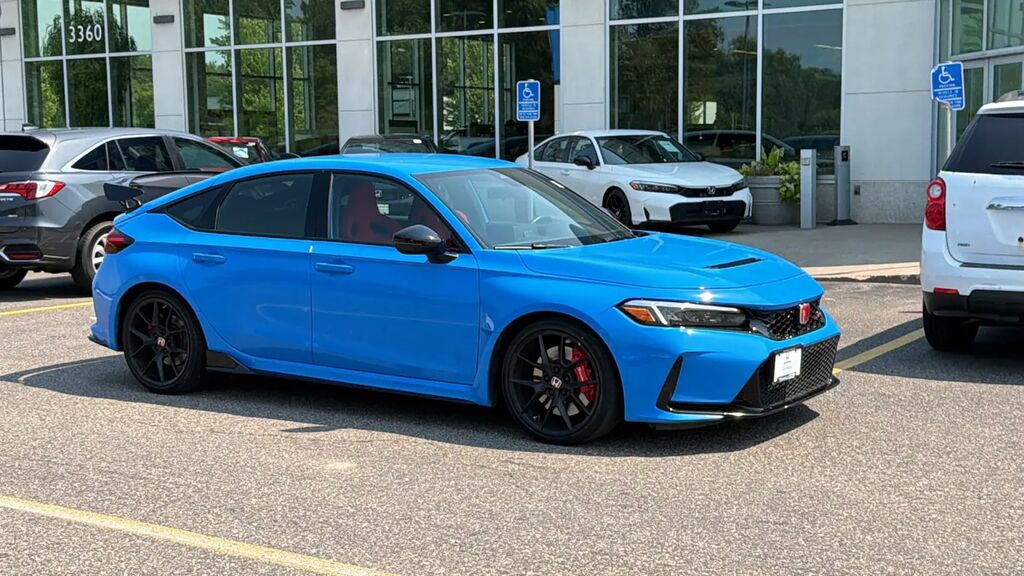 2025 Honda Civic Type R — photo 1 of 13