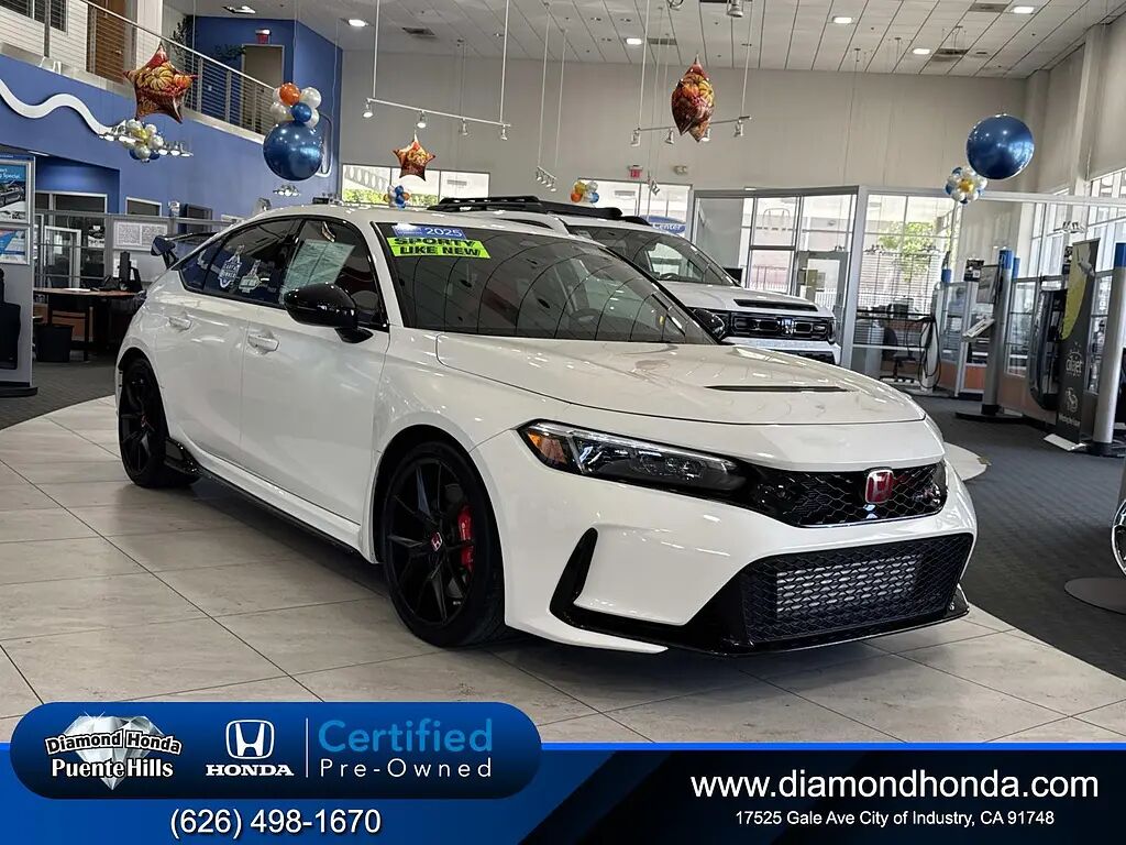 2025 Honda Civic Type R — photo 1 of 13